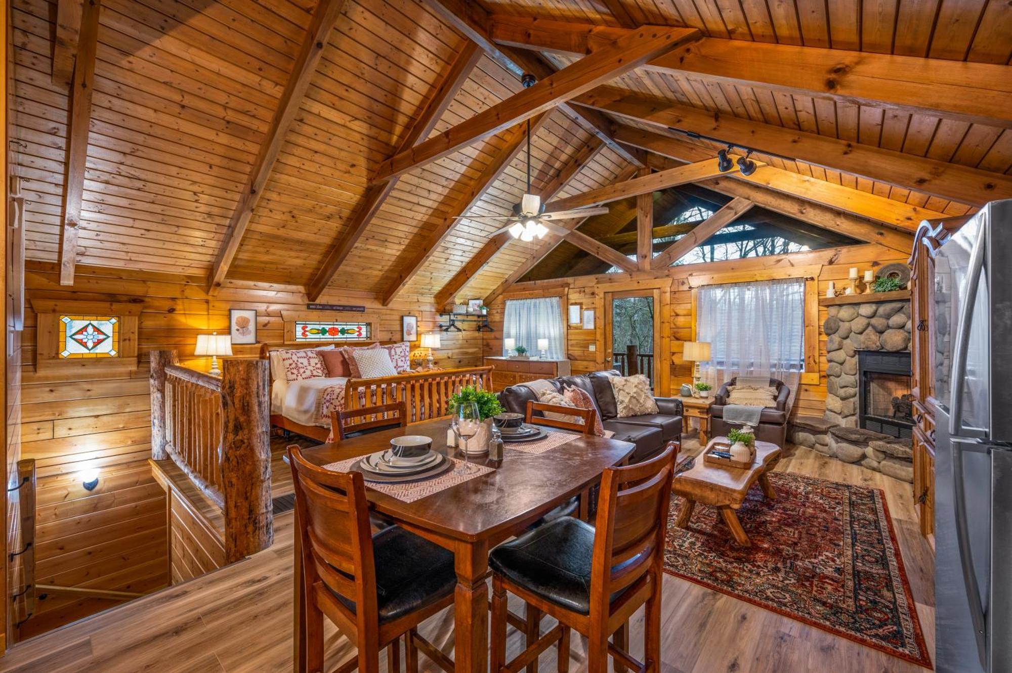 סביירוויל Log Cabin, Hot Tub, Fireplace, Pool Table & Views! מראה חיצוני תמונה