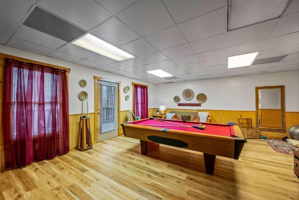 סביירוויל Log Cabin, Hot Tub, Fireplace, Pool Table & Views! מראה חיצוני תמונה