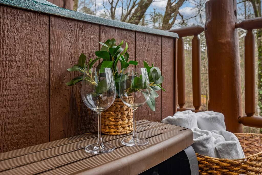 סביירוויל Log Cabin, Hot Tub, Fireplace, Pool Table & Views! מראה חיצוני תמונה