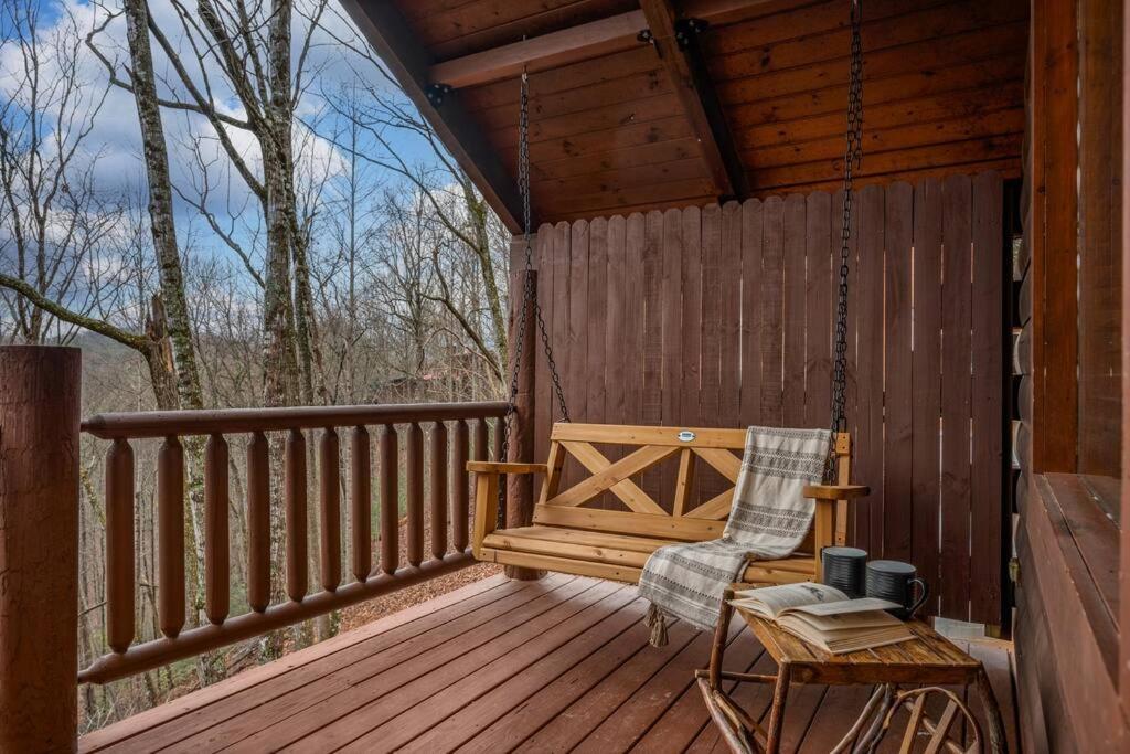 סביירוויל Log Cabin, Hot Tub, Fireplace, Pool Table & Views! מראה חיצוני תמונה