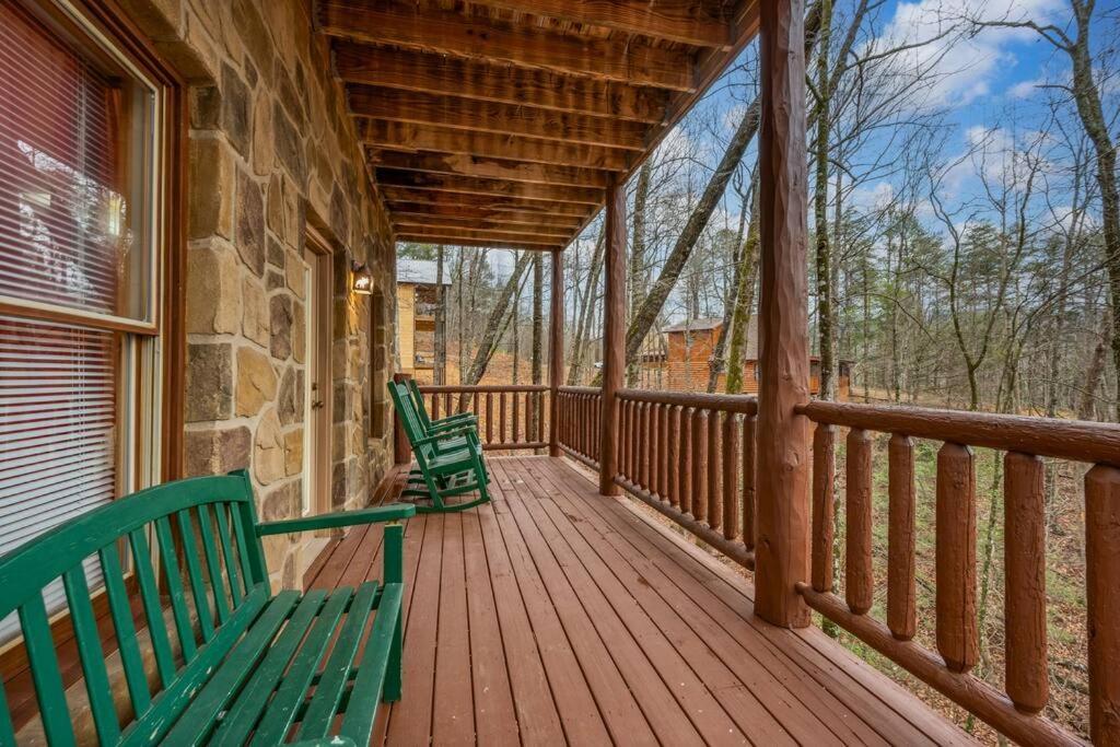 סביירוויל Log Cabin, Hot Tub, Fireplace, Pool Table & Views! מראה חיצוני תמונה