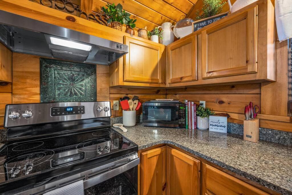 סביירוויל Log Cabin, Hot Tub, Fireplace, Pool Table & Views! מראה חיצוני תמונה