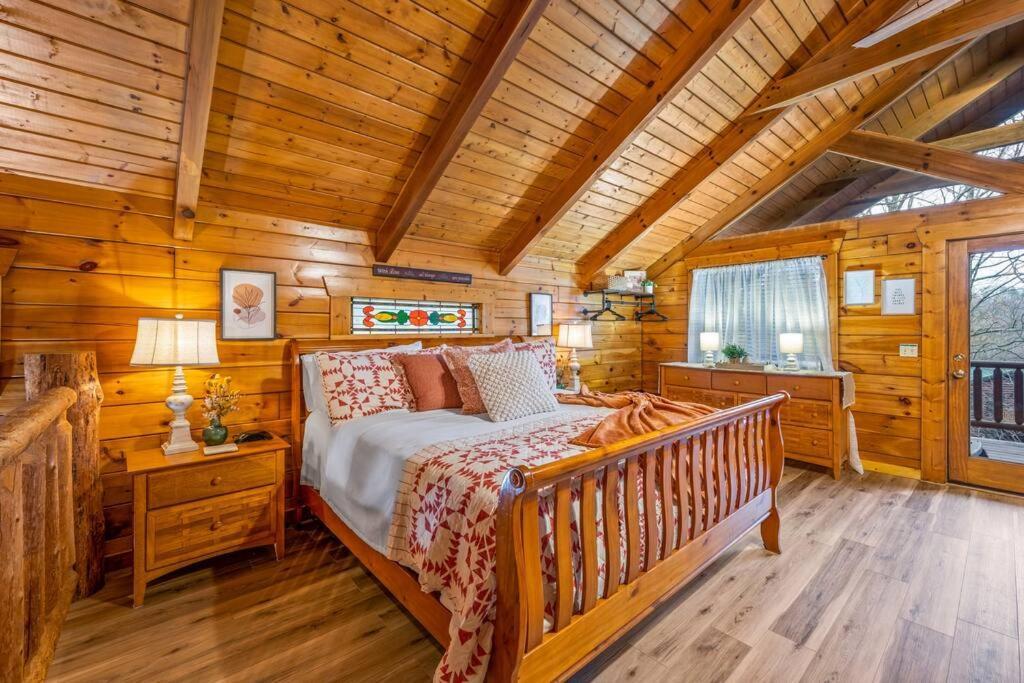 סביירוויל Log Cabin, Hot Tub, Fireplace, Pool Table & Views! מראה חיצוני תמונה